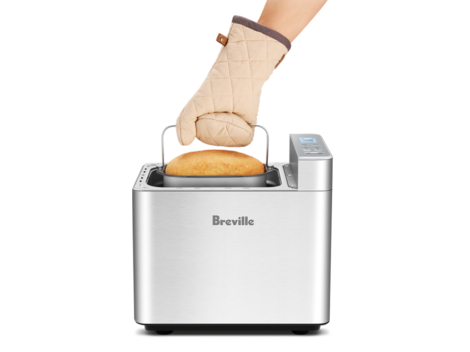 LBM250BSS_Product Image Standing with Bread No Lid_Low-res
